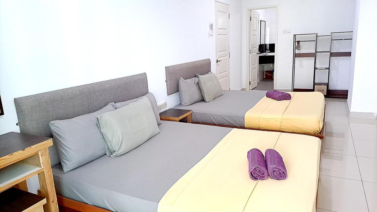 Mansion One Entire House 3 Queenbeds - Spacious Balcony Seaview George Town Exterior foto